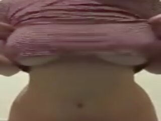 Nena espectáculos apagado su tetitas, gratis que muestra tetas porno vídeo 75 | xhamster